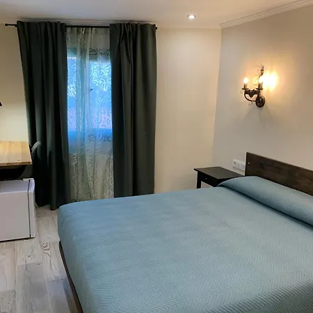 Milana Πανσιόν 3*