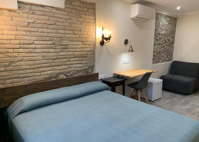 Milana 3* Χιρόνα
