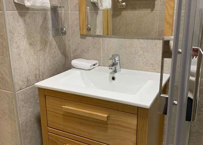 Milana 3* Χιρόνα