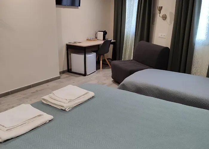 Πανσιόν Milana Χιρόνα